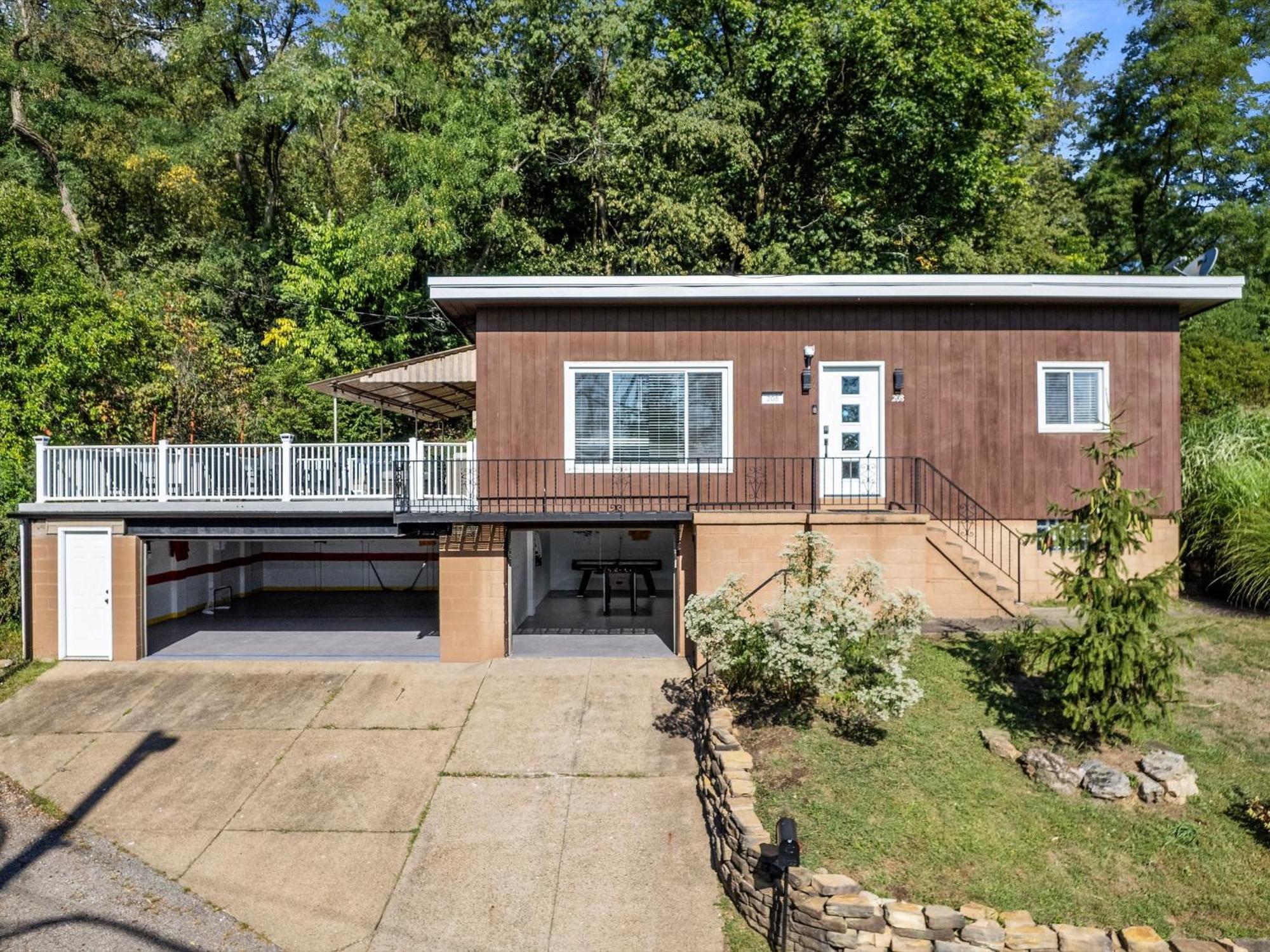Stylish And Bright 3bd Home, Amazing Deck, Game Room, Free Parking Сasa de vacaciones Pittsburgh