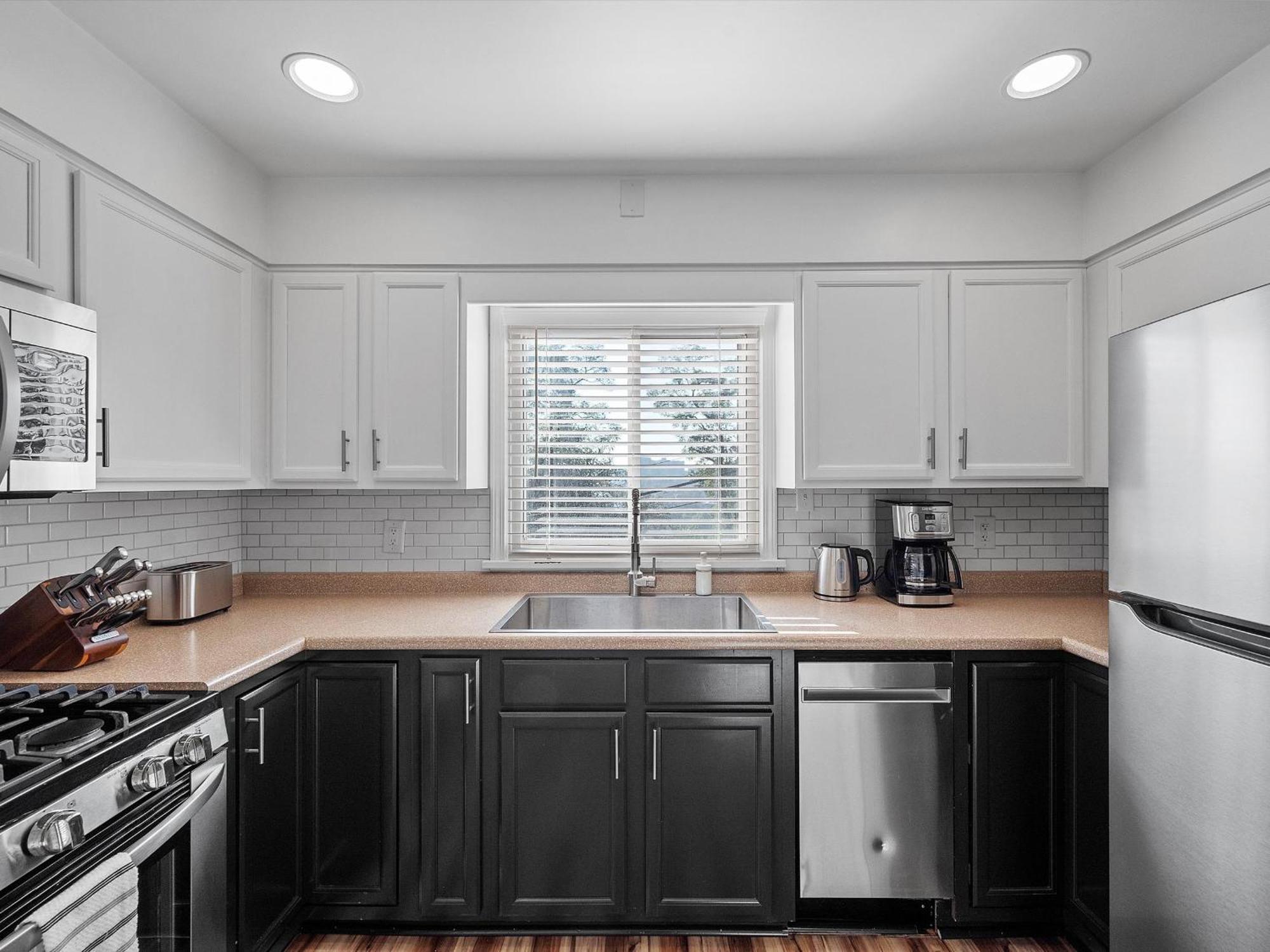 Stylish And Bright 3bd Home, Amazing Deck, Game Room, Free Parking Сasa de vacaciones Pittsburgh