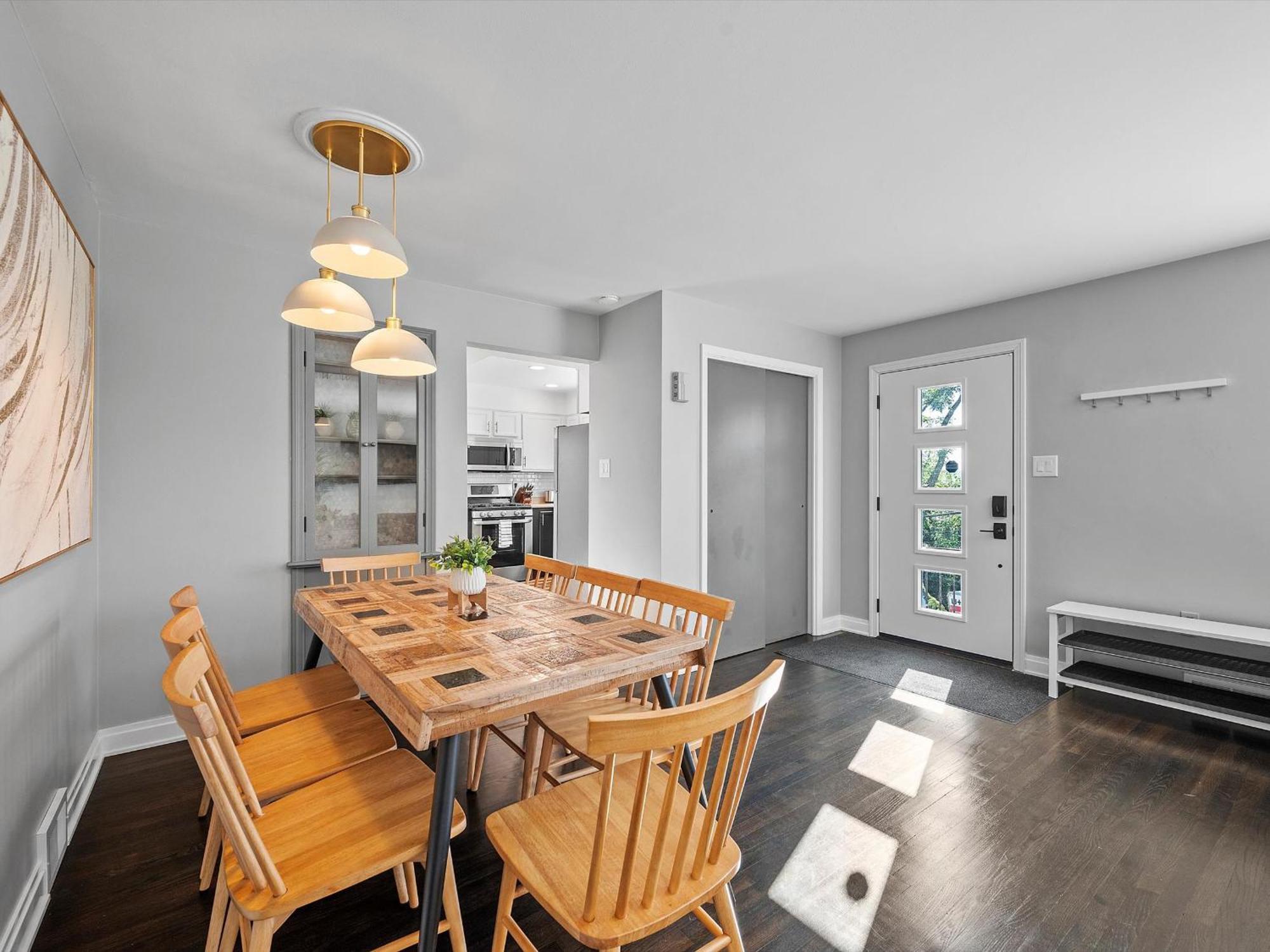 Сasa de vacaciones Stylish And Bright 3bd Home, Amazing Deck, Game Room, Free Parking